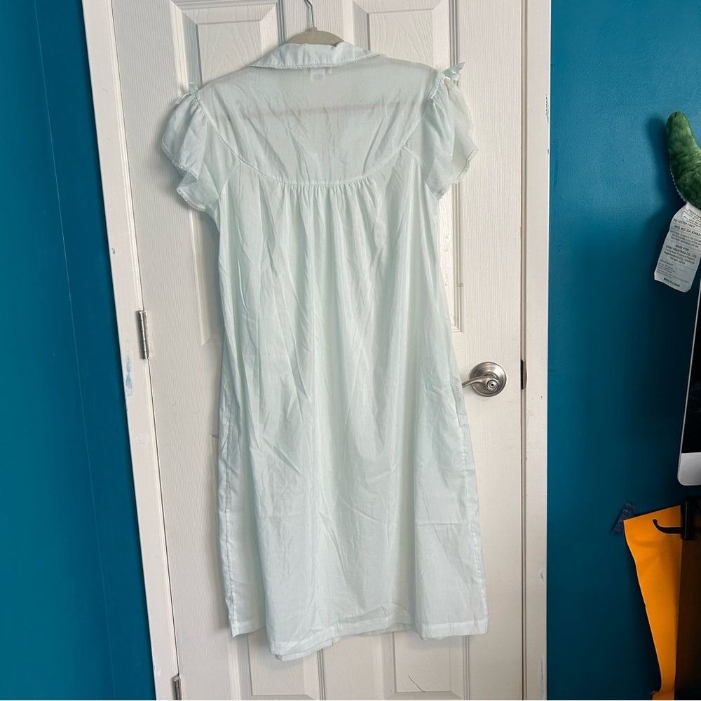 Light Blue Nightgown with Lace Trim - Picture 6 of 6